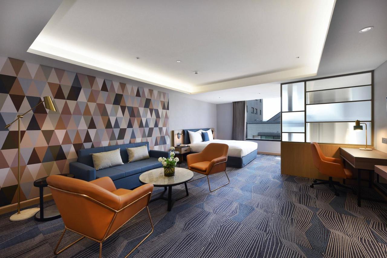 Fullon Poshtel - Kaohsiung Hotel Exterior photo