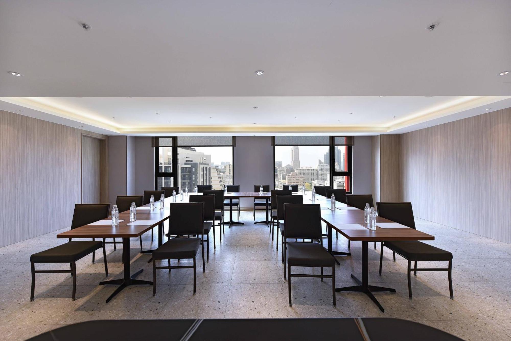 Fullon Poshtel - Kaohsiung Hotel Exterior photo